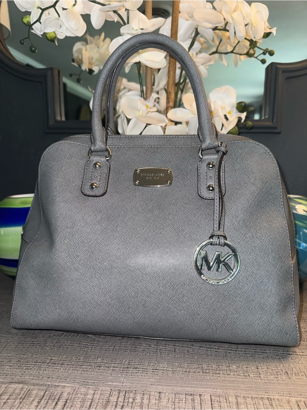 NWOT Michael Kors Gray Saffiano Leather Satchel Beautiful & Quality - Picture 1 of 4